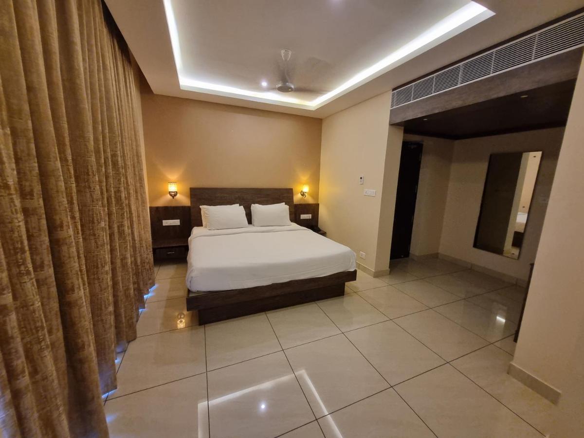 Hotel Plutus Residency Auroville Zewnętrze zdjęcie