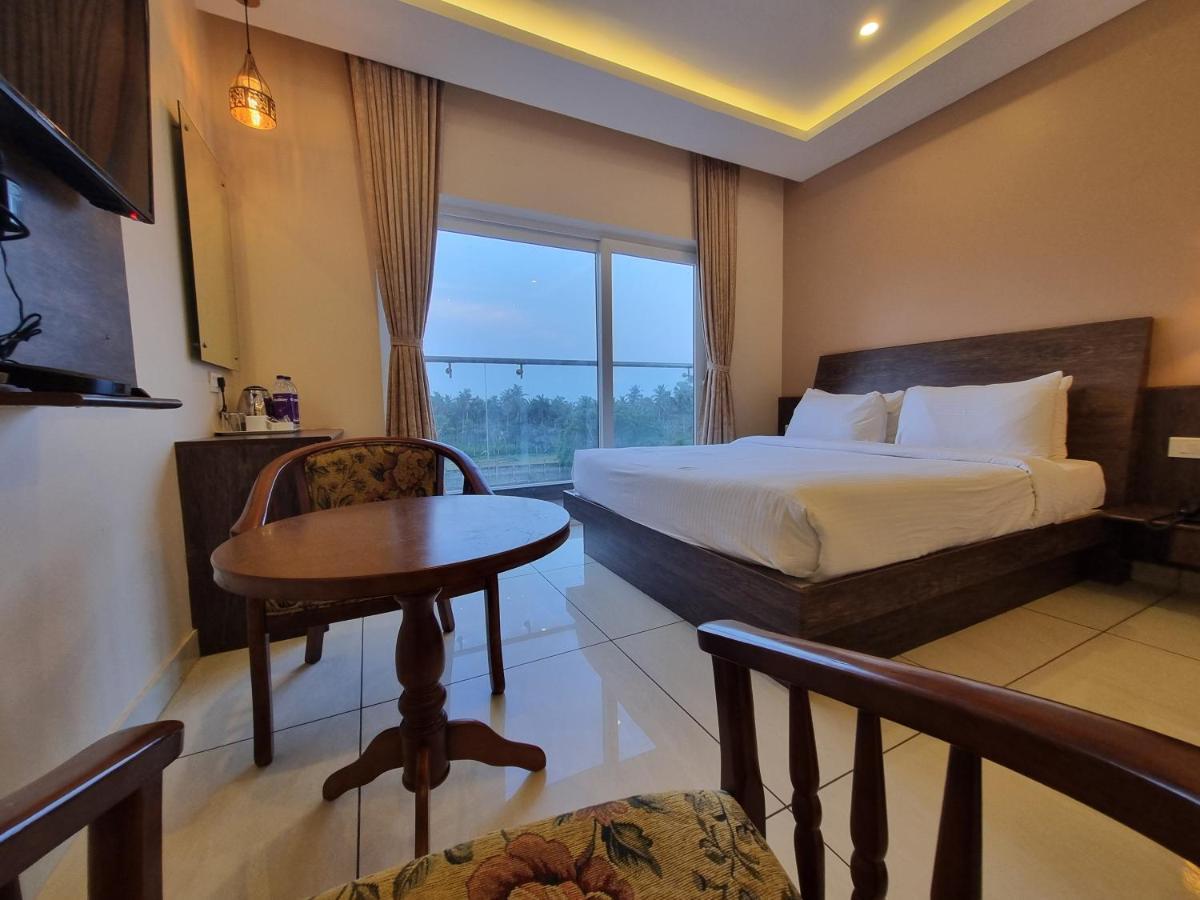 Hotel Plutus Residency Auroville Zewnętrze zdjęcie